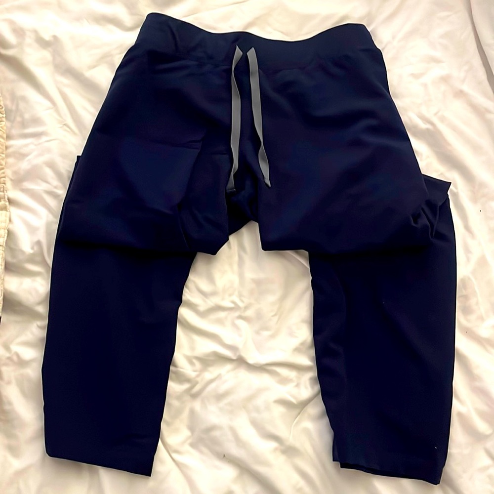 Livingston Basic Scrub Pants